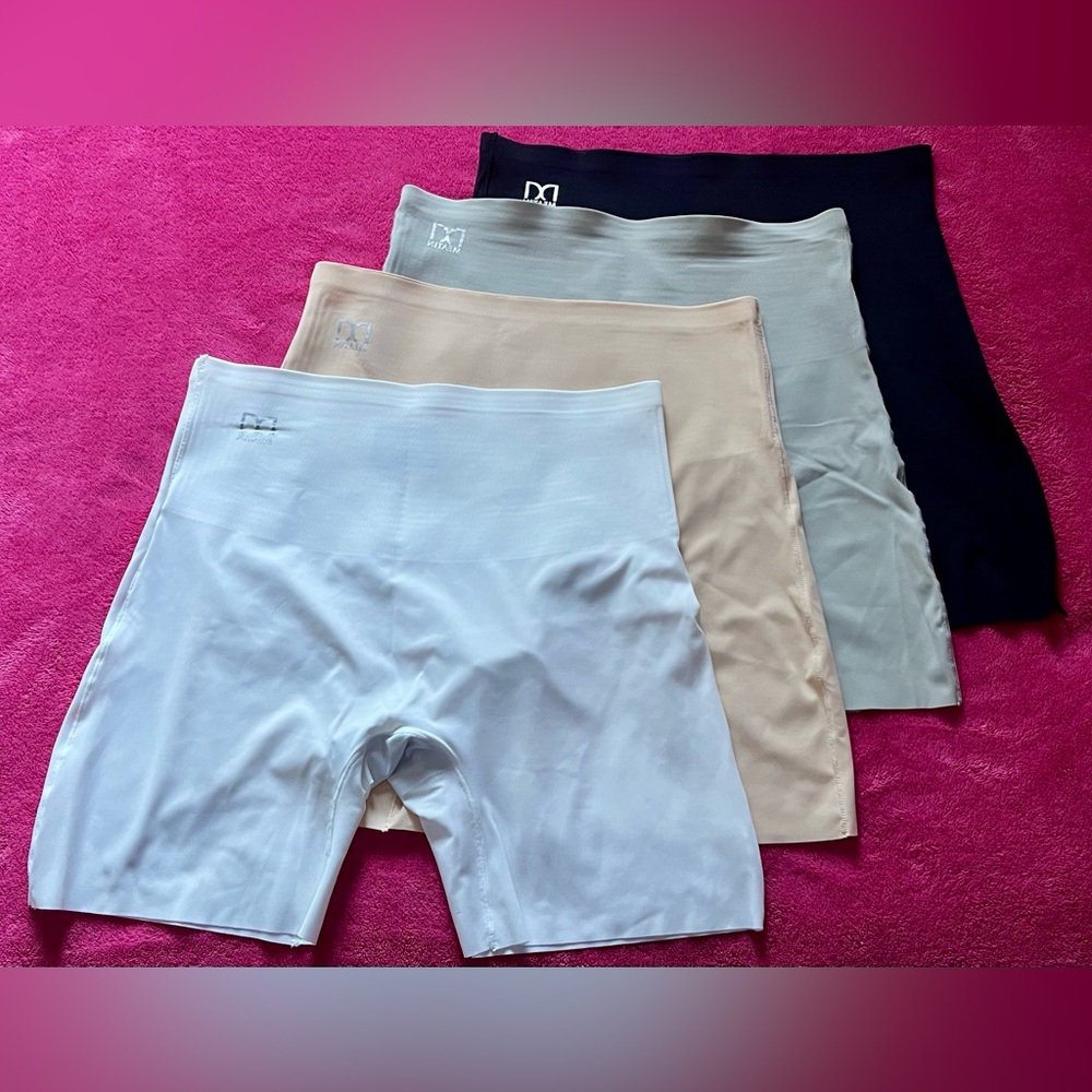 Seamless 4pcs. White,Tan,Gray and Black Boxer Briefs with Stretchy Comfort